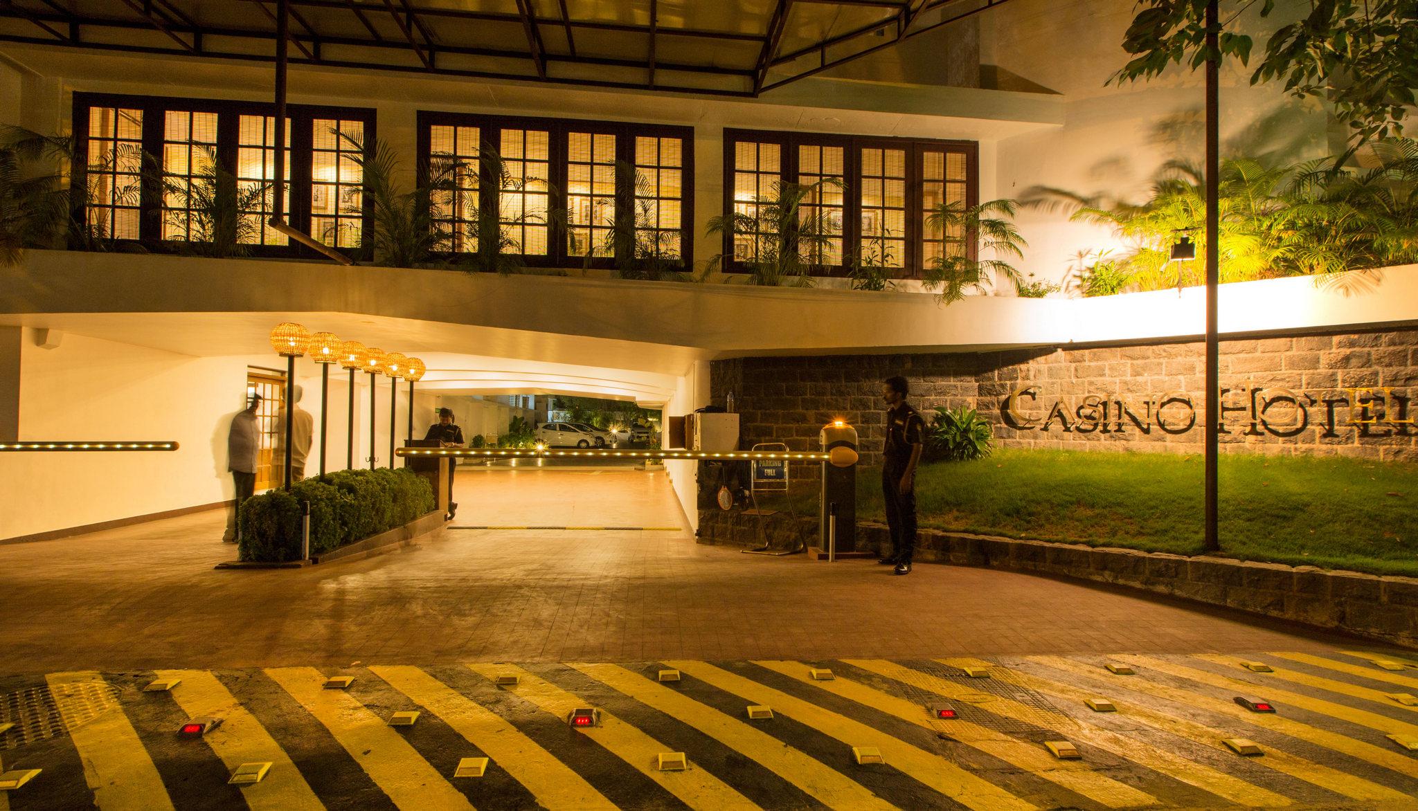 Casino Hotel - Cgh Earth, Cochin Kochi Exterior photo