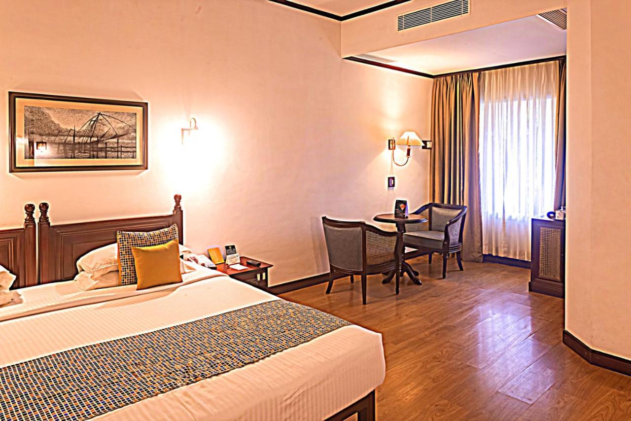 Casino Hotel - Cgh Earth, Cochin Kochi Exterior photo