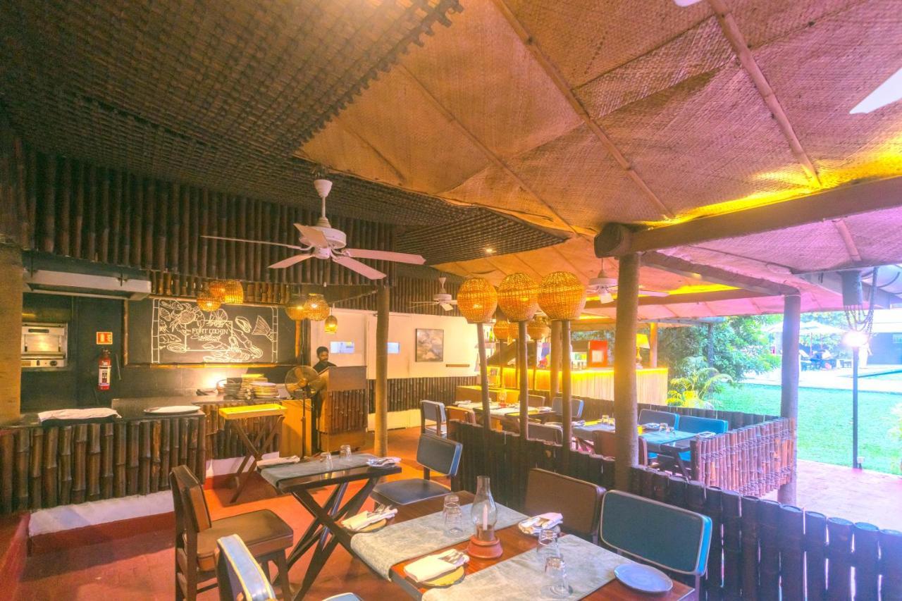 Casino Hotel - Cgh Earth, Cochin Kochi Exterior photo