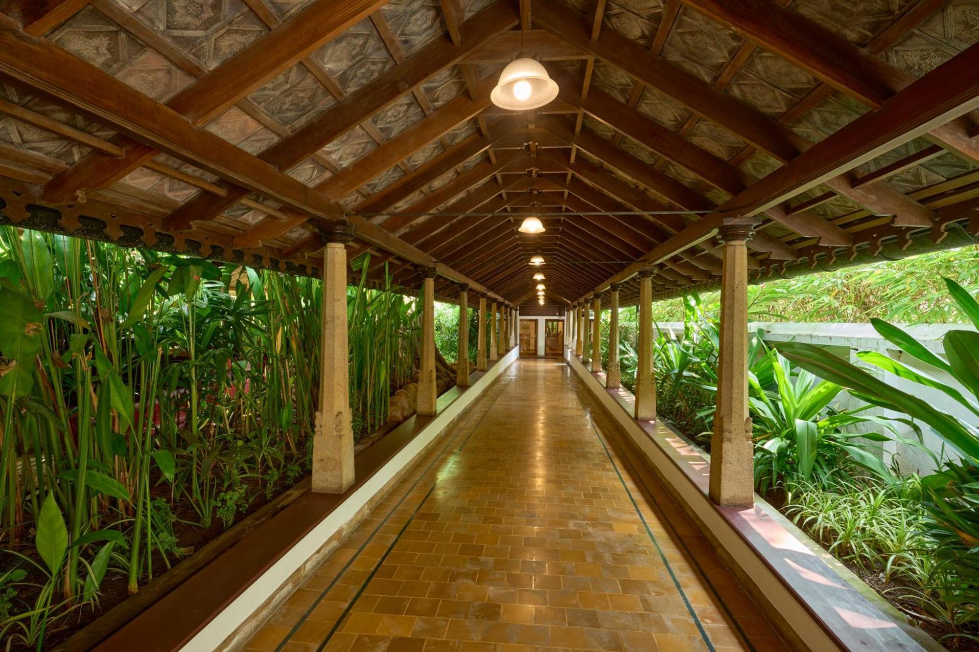 Casino Hotel - Cgh Earth, Cochin Kochi Exterior photo