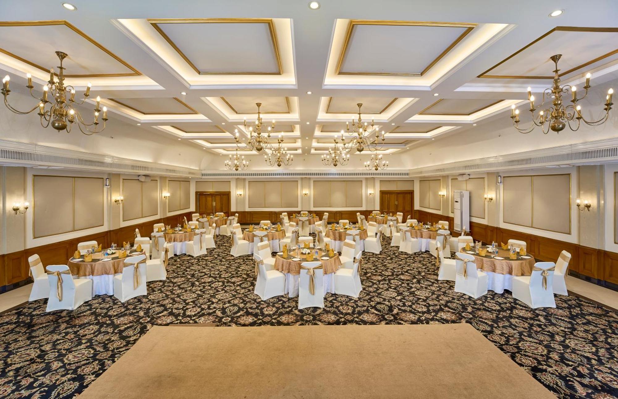 Casino Hotel - Cgh Earth, Cochin Kochi Exterior photo