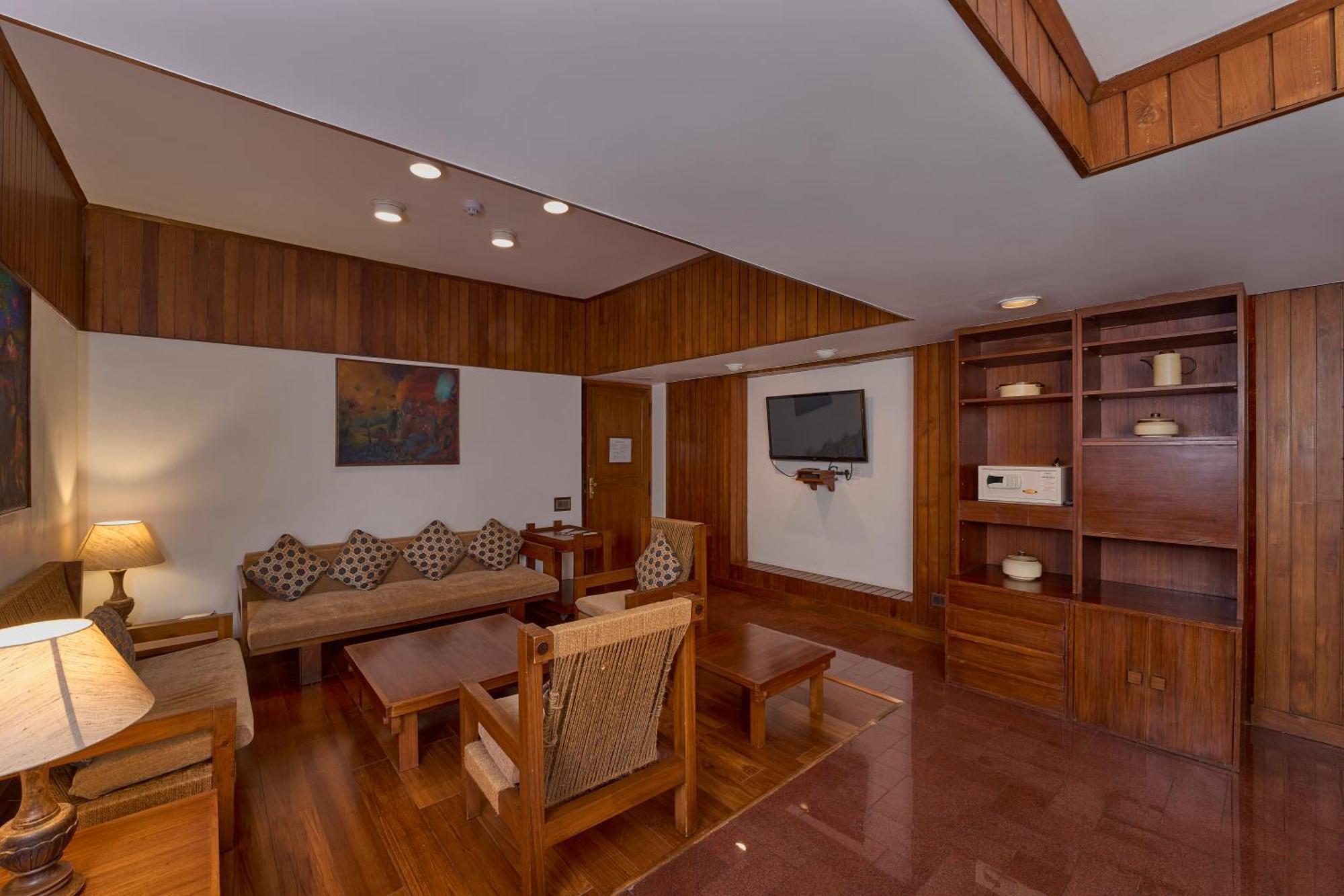 Casino Hotel - Cgh Earth, Cochin Kochi Exterior photo